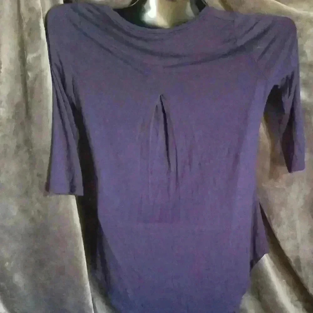Blue top  - Picture 2 of 3